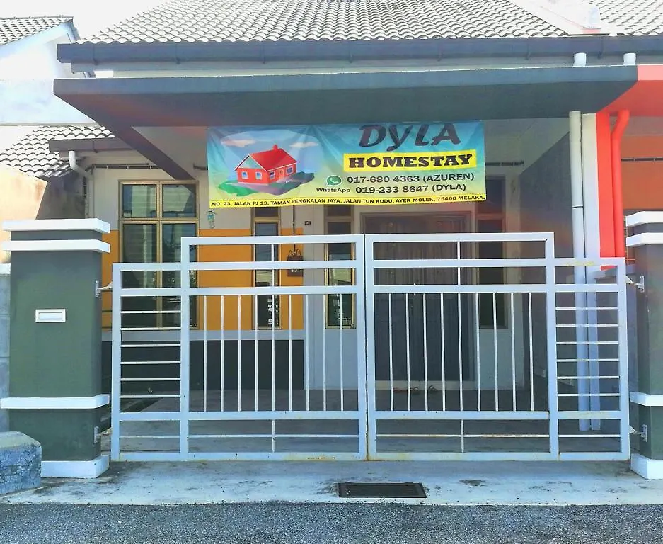 Dyla Homestay Melaka contacts